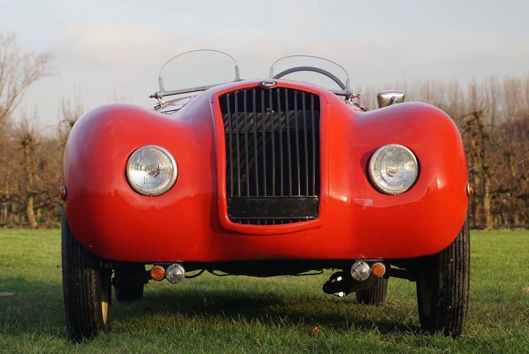Fiat - Image 8 of 31