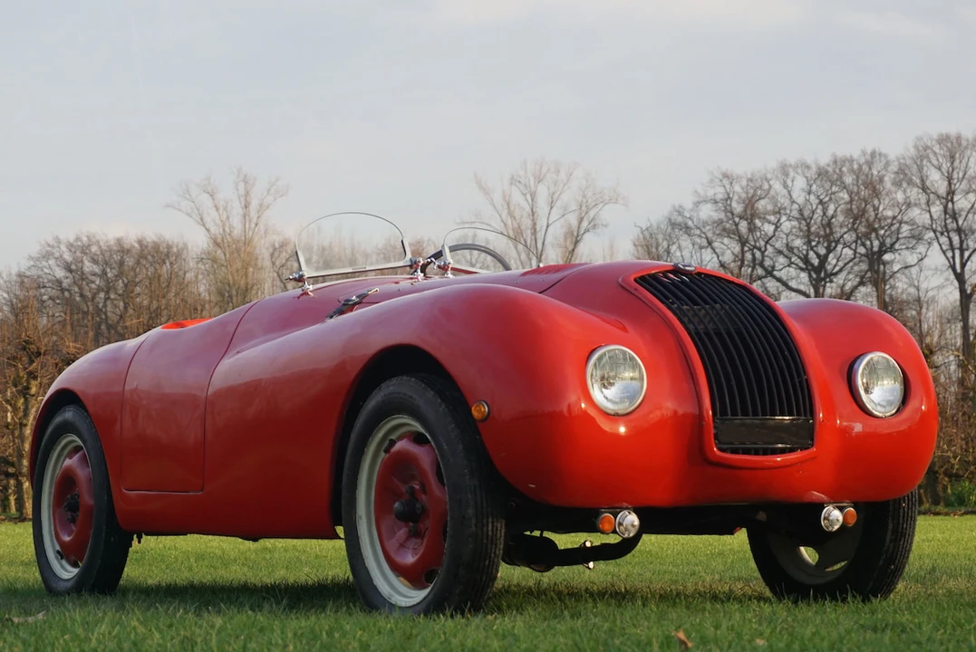 Fiat - Image 4 of 31
