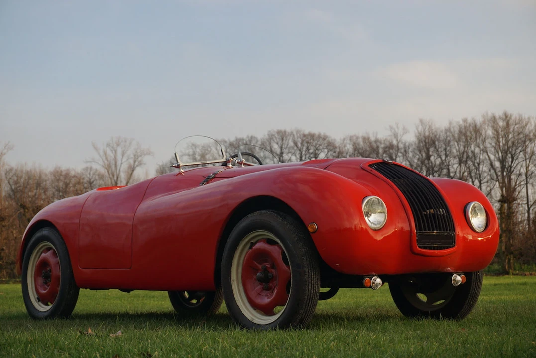 Fiat - Image 3 of 31