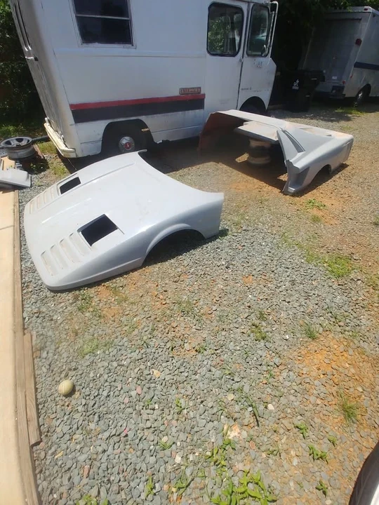 Pontiac Fiero - Image 2 of 6