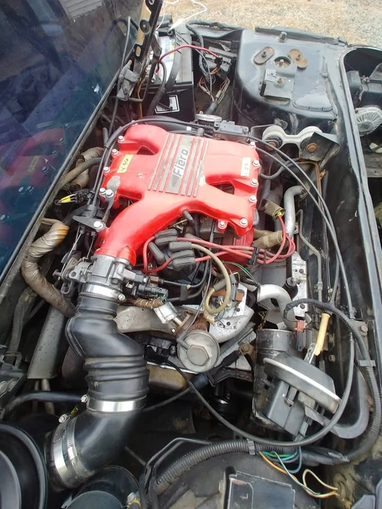 Pontiac Fiero - Image 4 of 6