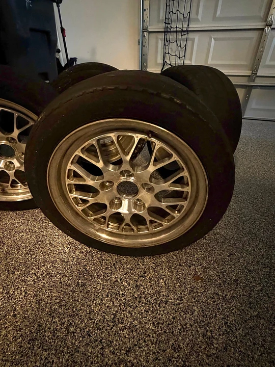 1990 Parts & Memorabilia Other Wheels - Image 3 of 10