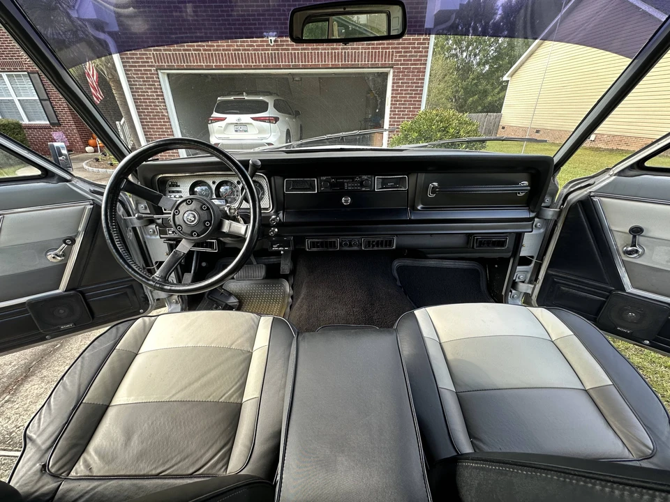 1983 Jeep SJ Cherokee - Image 6 of 9