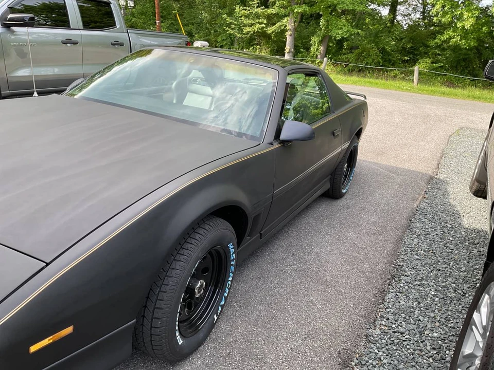 1984 Pontiac Firebird - Image 2 of 4