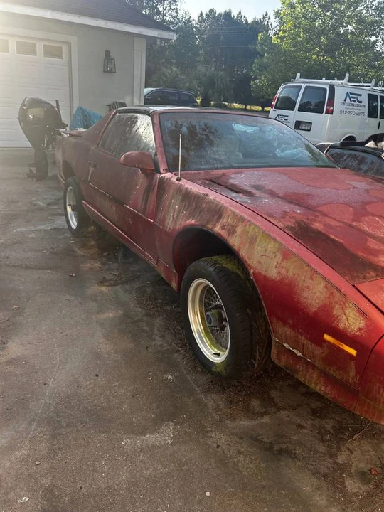 1991 Pontiac Firebird Trans Am 3rd Gen - Image 3 of 16