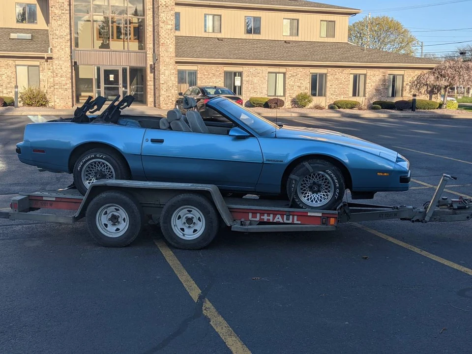 1988 Pontiac Firebird 3rd Gen - Image 3 of 4