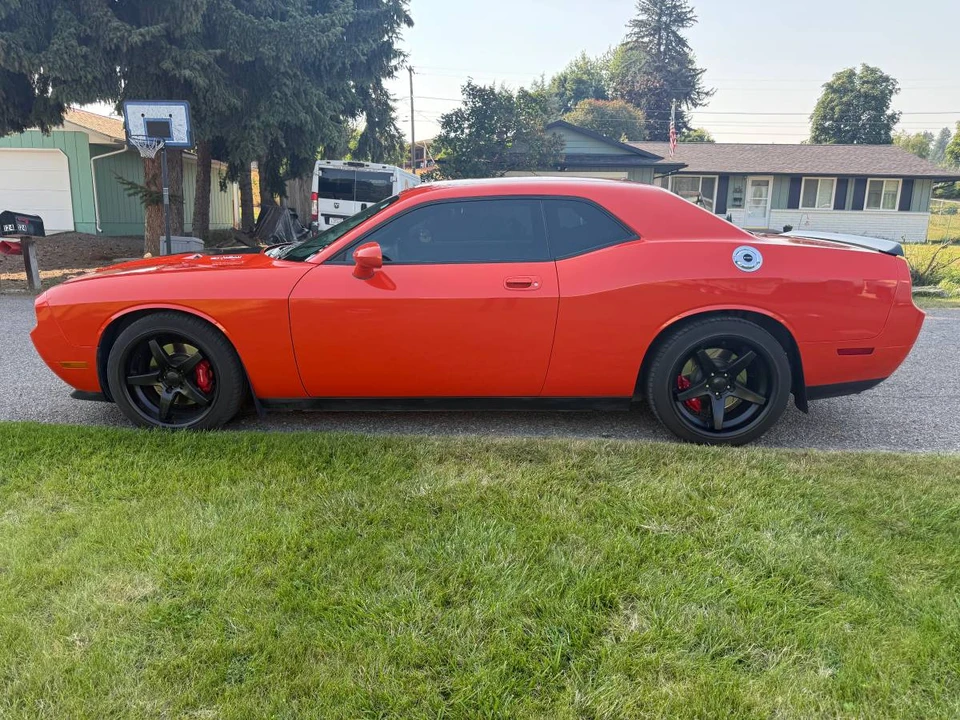 2008 Dodge Challenger SRT8 & 392 3rd Gen - Image 17 of 18