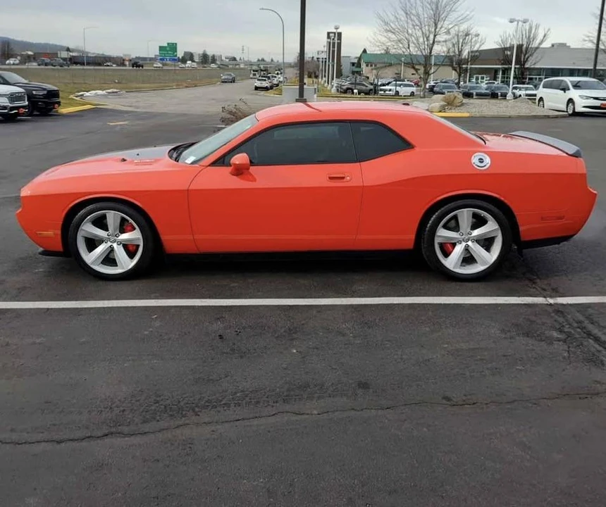 2008 Dodge Challenger SRT8 & 392 3rd Gen - Image 4 of 18