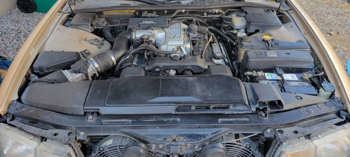 1994 Lexus LS 1st Gen - Image 17 of 24
