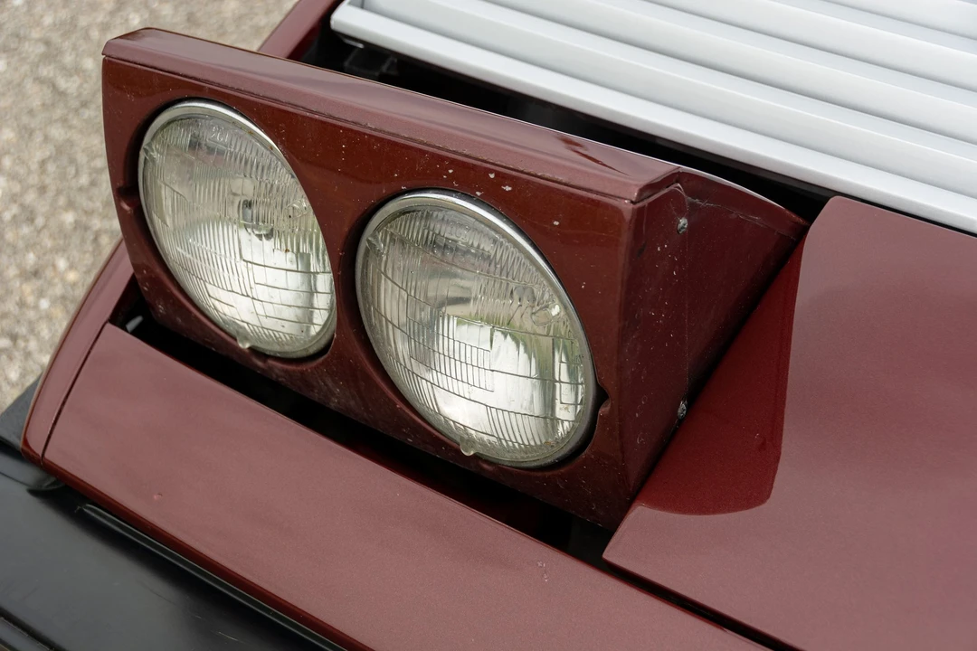 1981 Ferrari Mondial 8 - Image 16 of 31