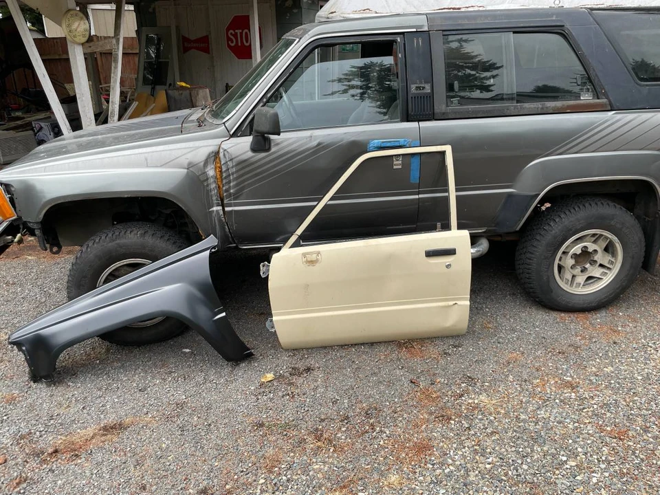 1988 Toyota 4Runner 1st Gen - Image 8 of 12