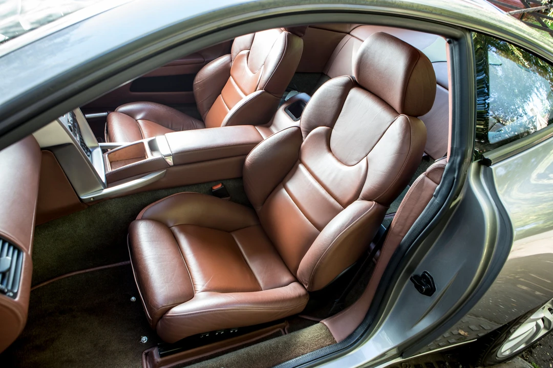 2001 Aston Martin Vanquish 1st Gen - Image 7 of 29