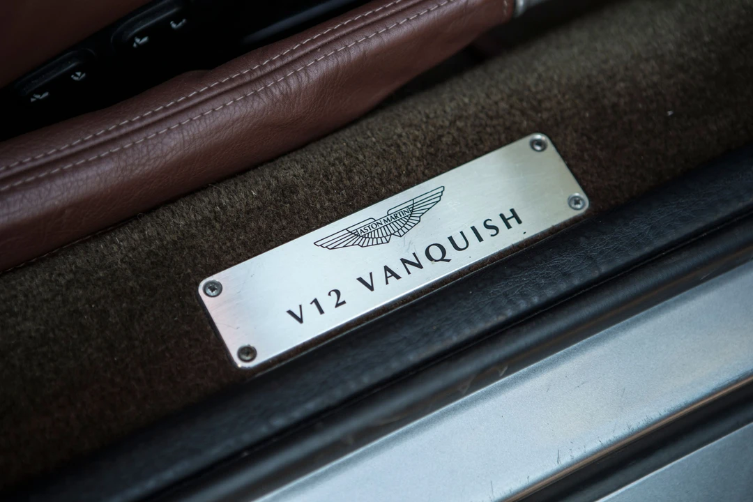 2001 Aston Martin Vanquish 1st Gen - Image 12 of 29