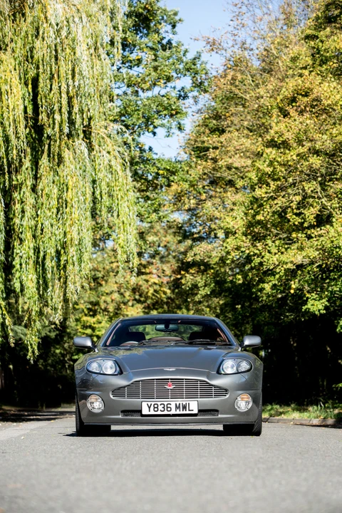2001 Aston Martin Vanquish 1st Gen - Image 21 of 29