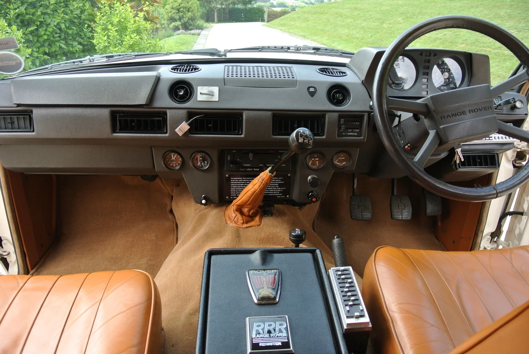 1982 Land Rover Range Rover Classic - Image 13 of 14