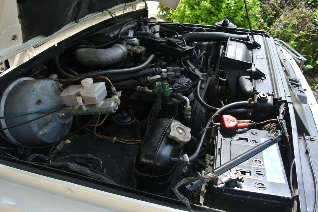 1982 Land Rover Range Rover Classic - Image 9 of 14