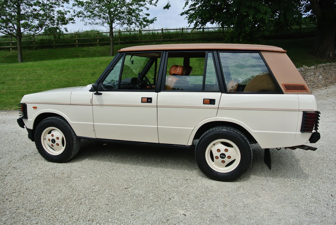 1982 Land Rover Range Rover Classic - Image 6 of 14