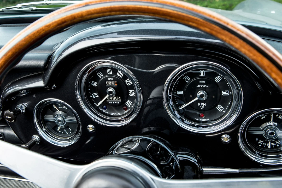 1962 Aston Martin DB4 Convertible - Image 10 of 31