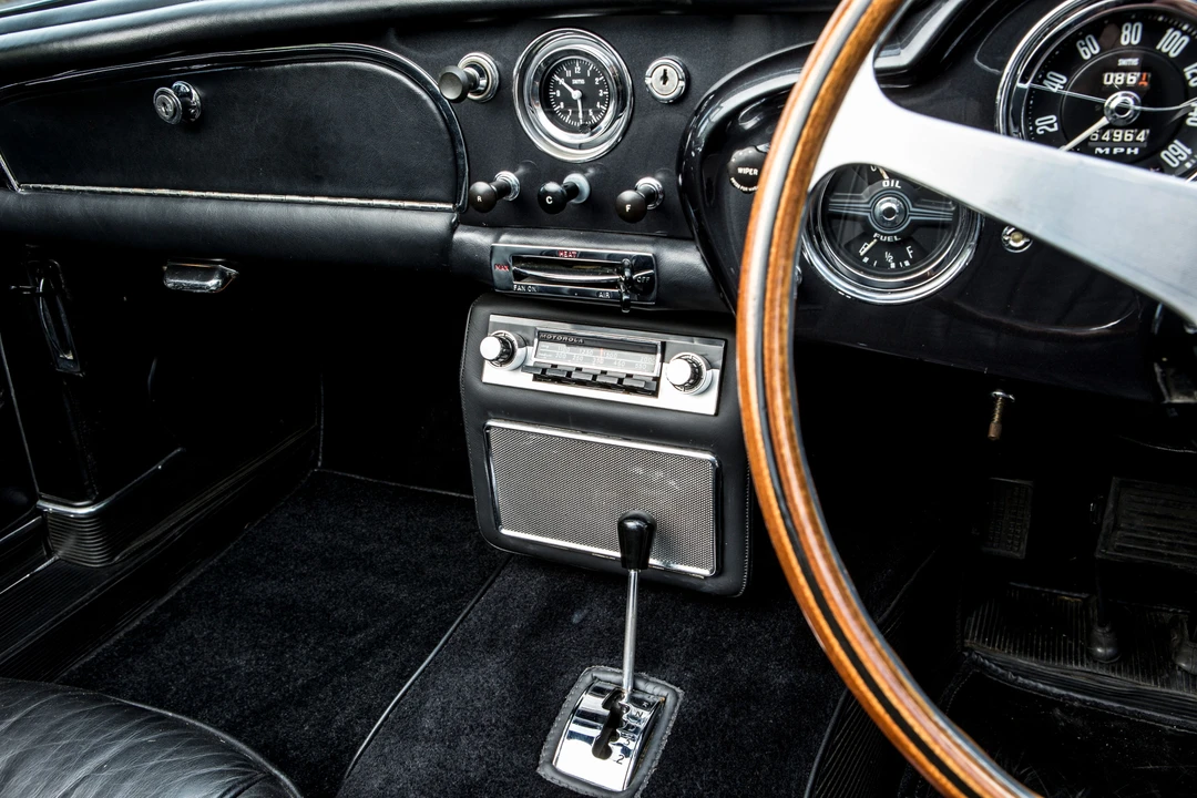 1962 Aston Martin DB4 Convertible - Image 9 of 31