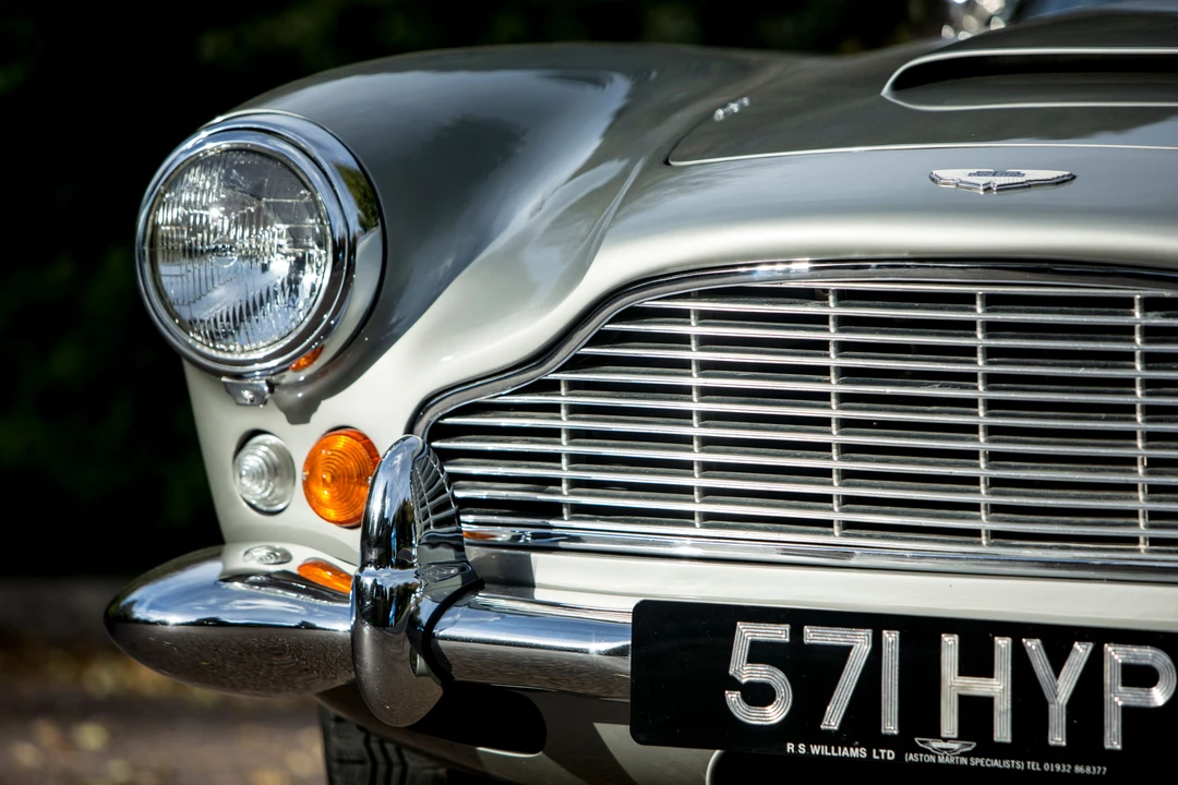 1962 Aston Martin DB4 Convertible - Image 24 of 31