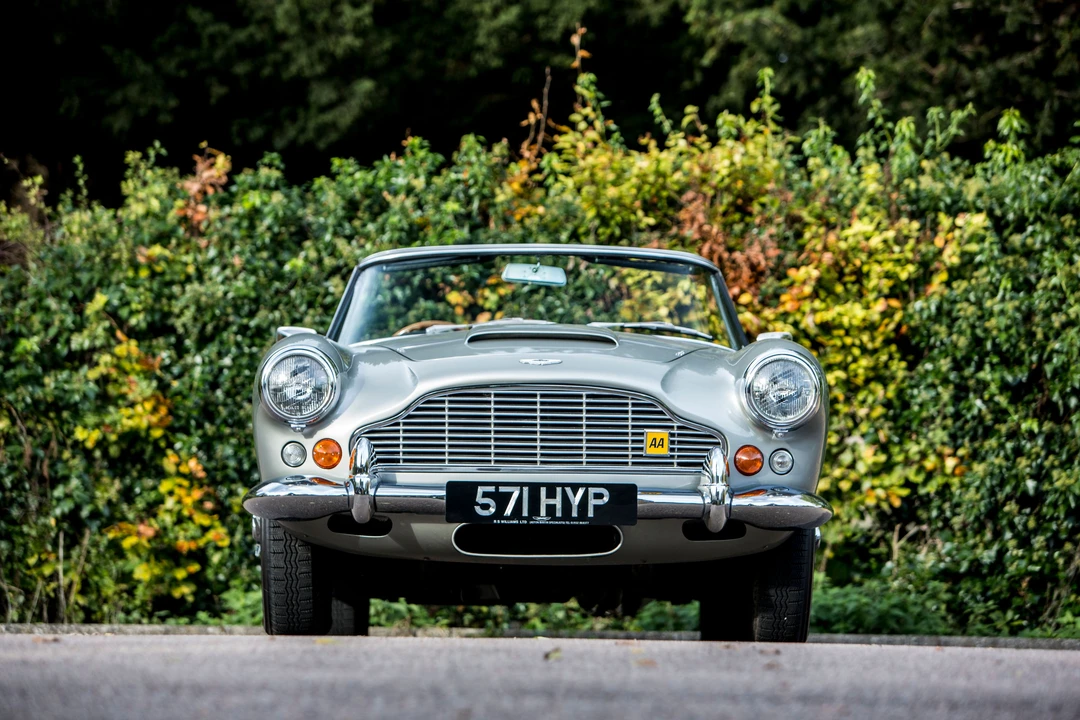 1962 Aston Martin DB4 Convertible - Image 25 of 31