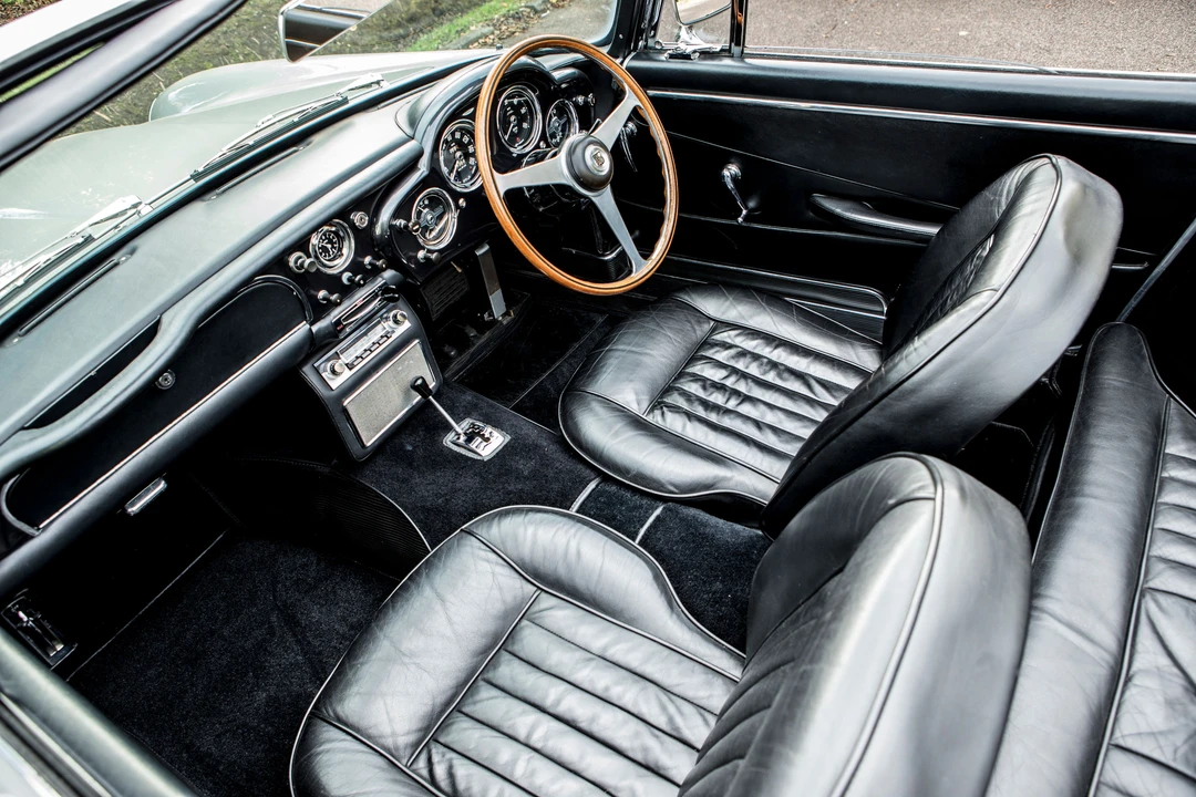 1962 Aston Martin DB4 Convertible - Image 5 of 31