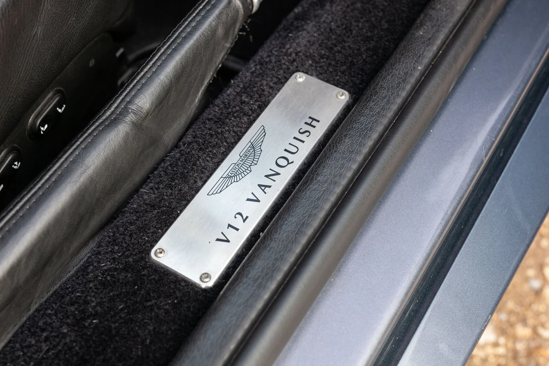 2002 Aston Martin Vanquish 1st Gen - Image 29 of 31
