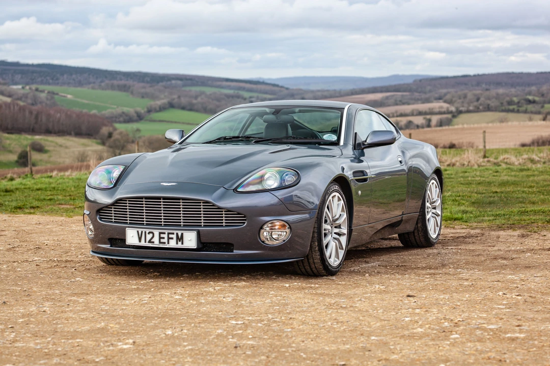 2002 Aston Martin Vanquish 1st Gen - Image 11 of 31