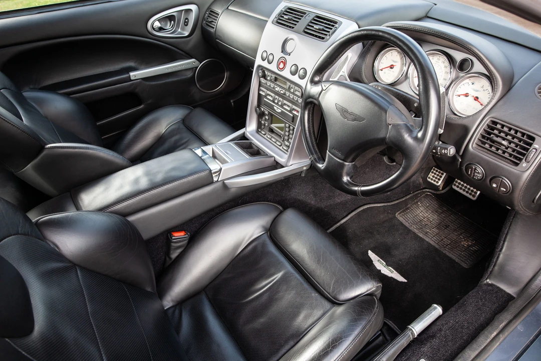 2002 Aston Martin Vanquish 1st Gen - Image 22 of 31