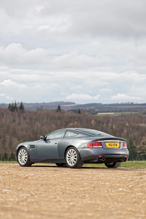 2002 Aston Martin Vanquish 1st Gen - Image 9 of 31
