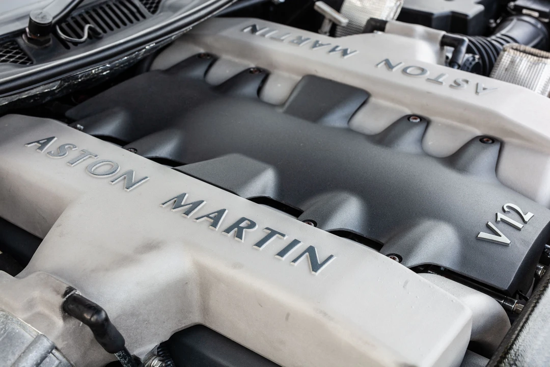 2002 Aston Martin Vanquish 1st Gen - Image 14 of 31