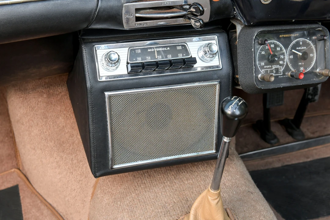 1962 Aston Martin DB4 Convertible - Image 26 of 31