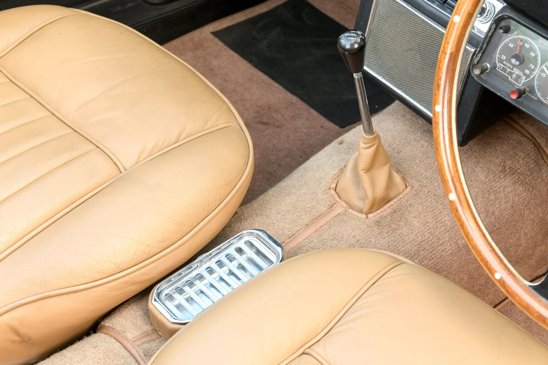 1962 Aston Martin DB4 Convertible - Image 16 of 31