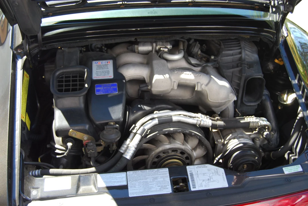 1998 Porsche 911 - Image 9 of 11