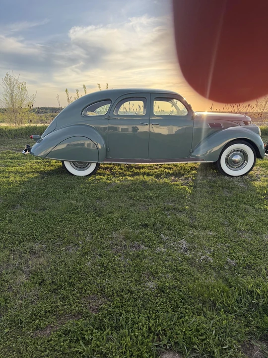 1937 Lincoln Zephyr - Image 9 of 31