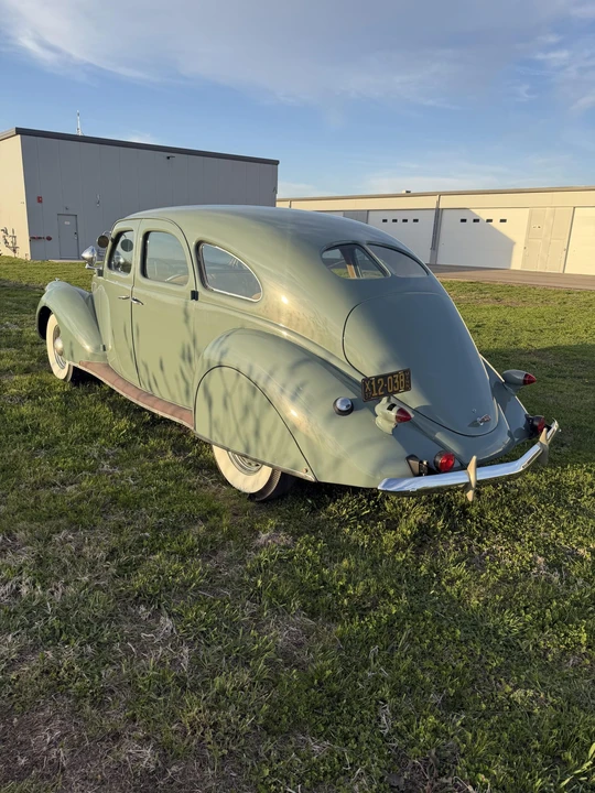 1937 Lincoln Zephyr - Image 6 of 31