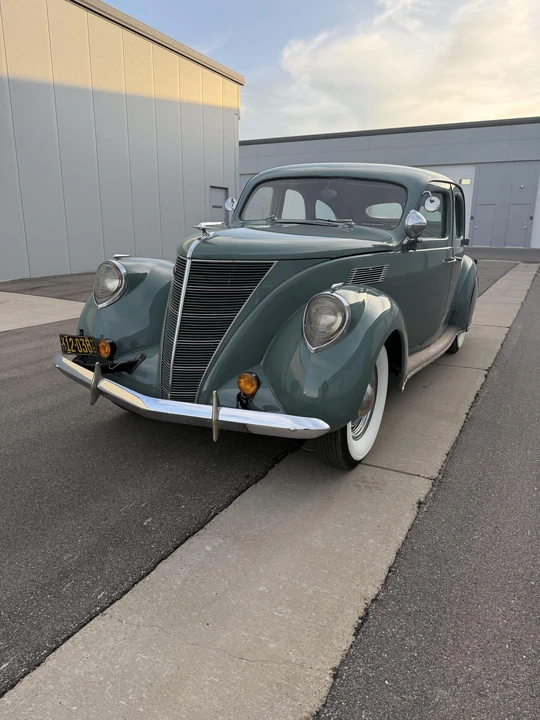 1937 Lincoln Zephyr - Image 12 of 31