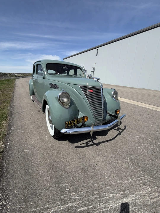 1937 Lincoln Zephyr - Image 20 of 31