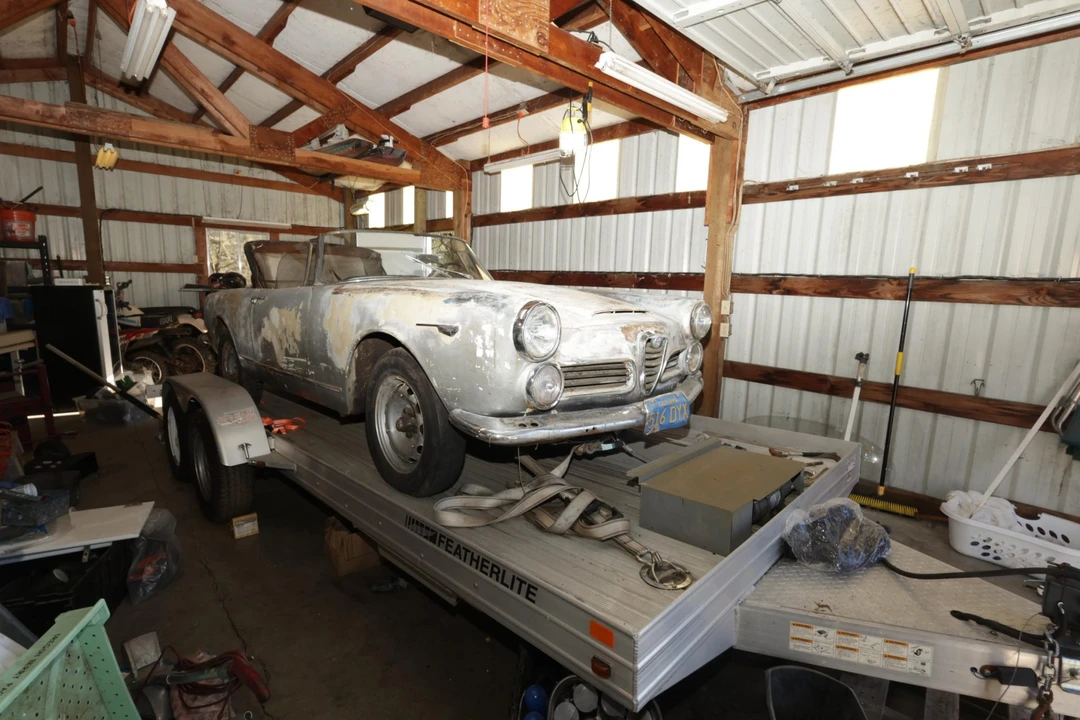 1964 Alfa Romeo 2600 - Image 21 of 31