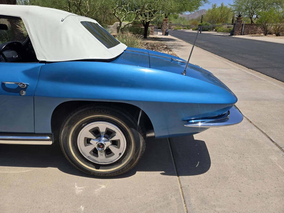 1965 Chevrolet Corvette C2 - Image 28 of 31