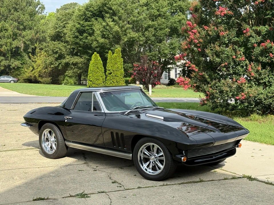 1965 Chevrolet Corvette C2 - Image 5 of 31
