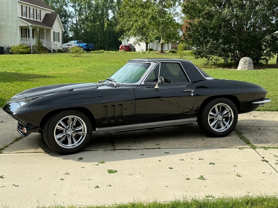 1965 Chevrolet Corvette C2 - Image 10 of 31