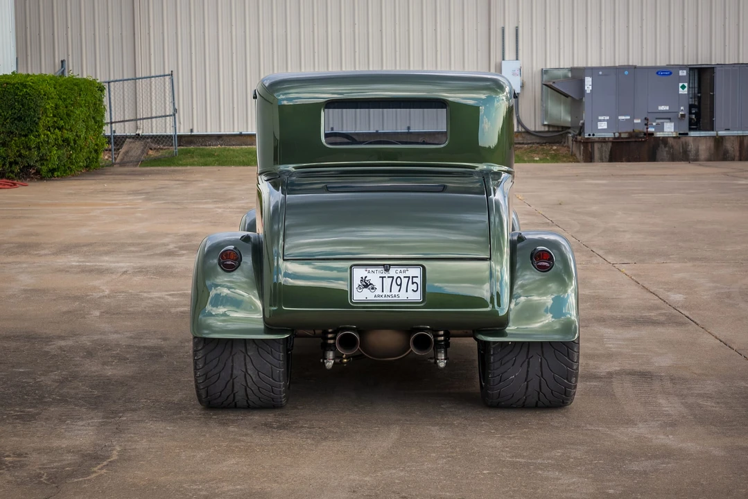 Ford Hot Rod - Image 10 of 31
