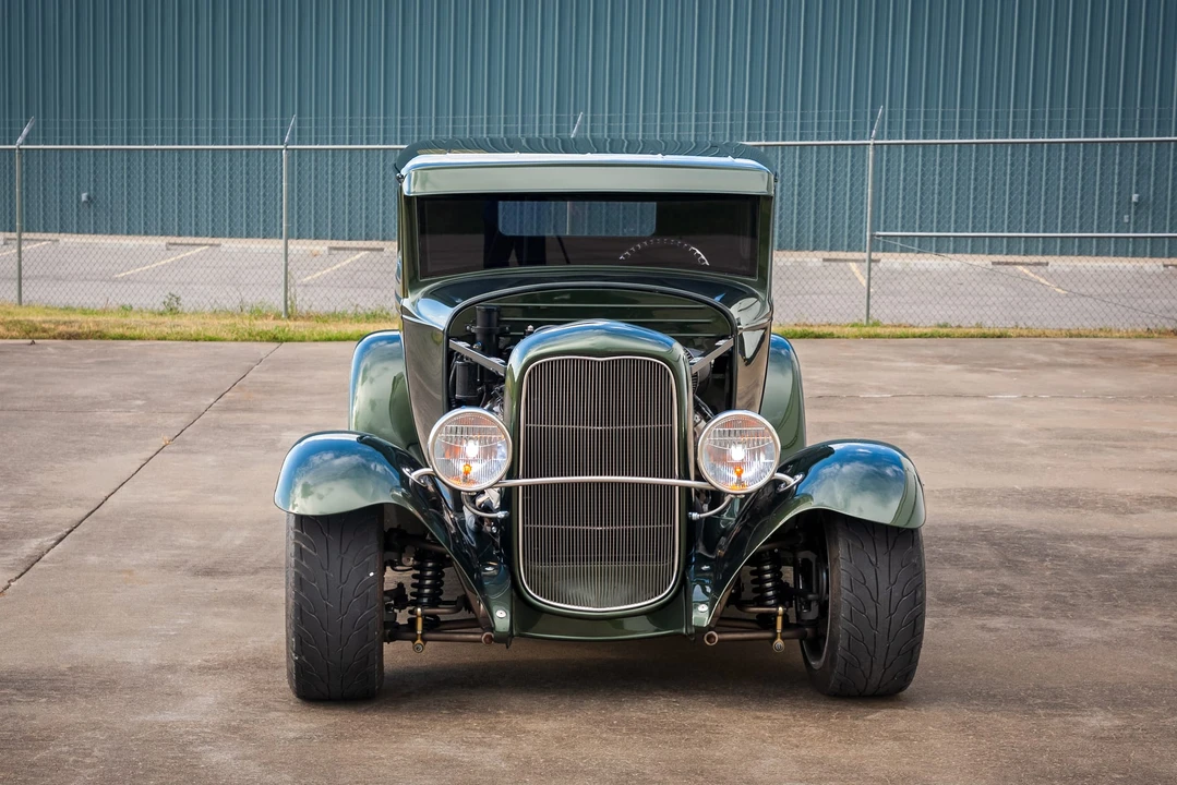 Ford Hot Rod - Image 15 of 31