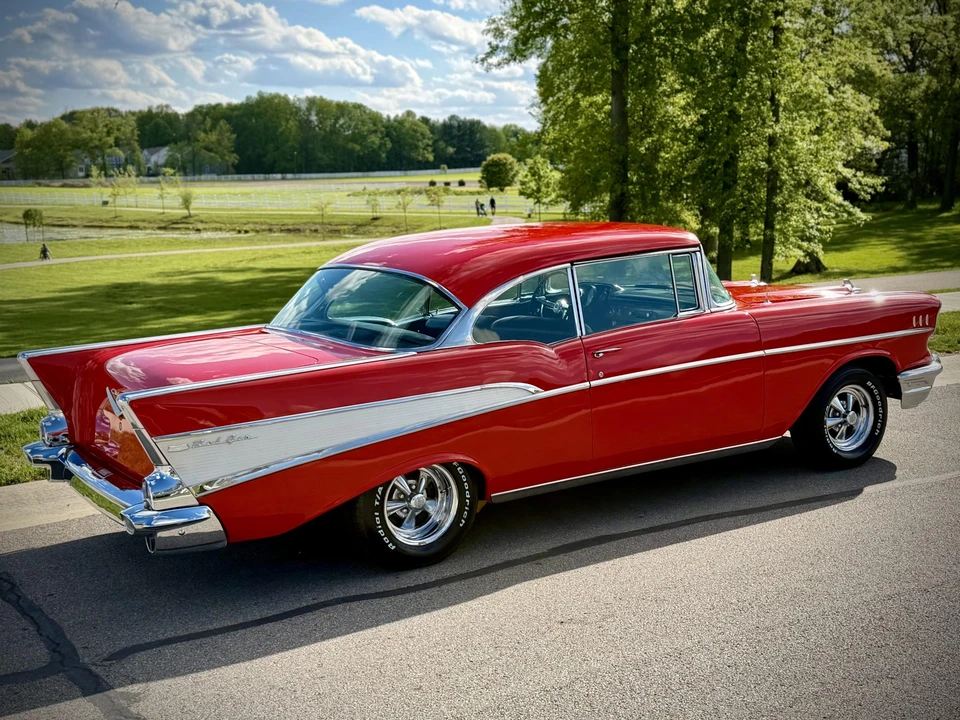 1957 Chevrolet Tri-Five Bel Air 2-Door Hardtop & Coupe - Image 22 of 31