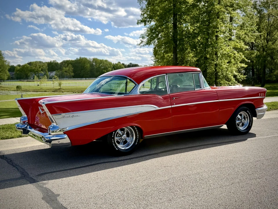 1957 Chevrolet Tri-Five Bel Air 2-Door Hardtop & Coupe - Image 23 of 31