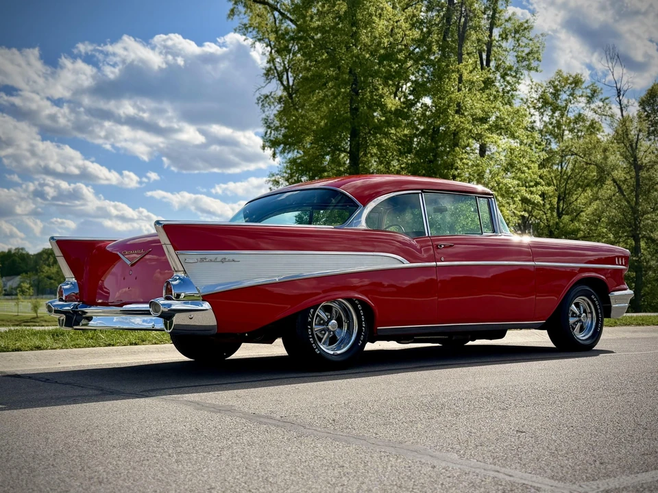 1957 Chevrolet Tri-Five Bel Air 2-Door Hardtop & Coupe - Image 20 of 31