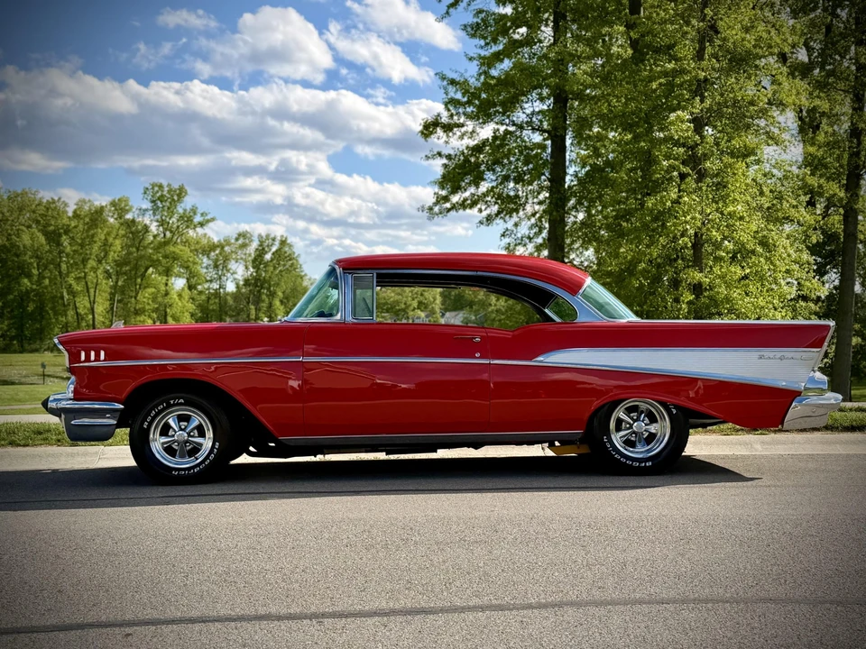 1957 Chevrolet Tri-Five Bel Air 2-Door Hardtop & Coupe - Image 7 of 31