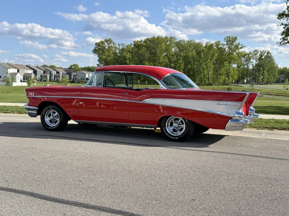 1957 Chevrolet Tri-Five Bel Air 2-Door Hardtop & Coupe - Image 9 of 31