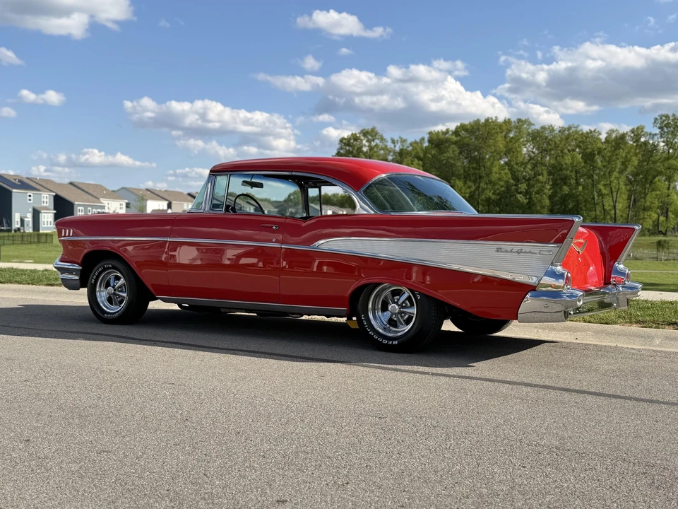 1957 Chevrolet Tri-Five Bel Air 2-Door Hardtop & Coupe - Image 10 of 31